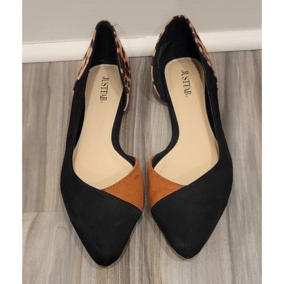 JustFab Flats - Picture 3 of 9